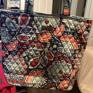 Vera Bradley Nomadic Floral small tote